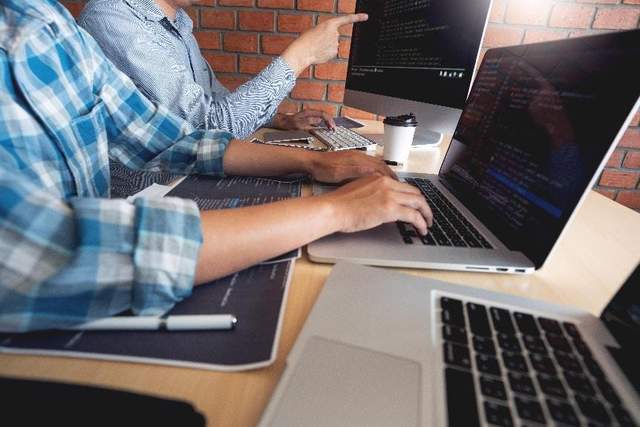 印度軟件外包業(yè)的AI大逃殺